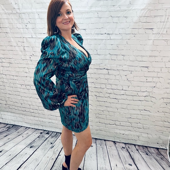 Boutique Close Out! Party Dress - Picture 2 of 4